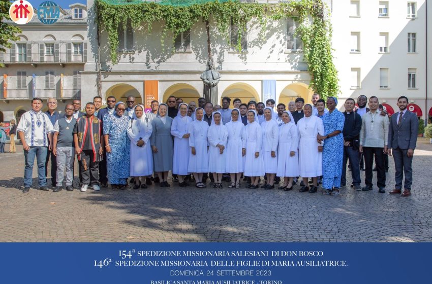 “Célébration et bénédiction : les missionnaires honorés à la Basilique Maria Ausiliatrice le 24septembre2023”