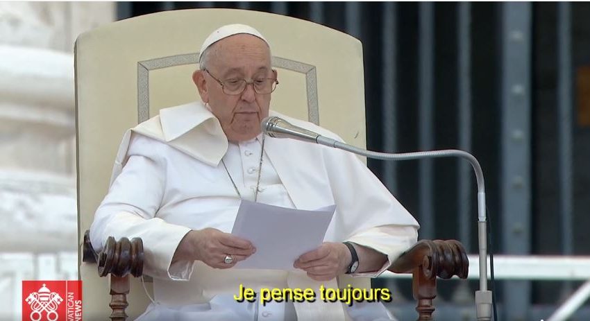  “Prière pour la Paix 🌍 : Un Monde Unifié sous la Bénédiction du Pape François le vendredi 27 octobre 2023🙏”